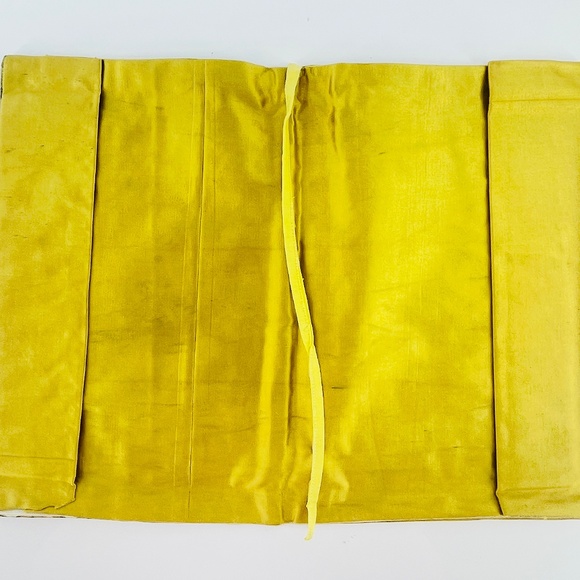 Silk Book Cover with Scene of Royal India with Horse Falcon on a Hill 11 x 15" - Picture 5 of 8